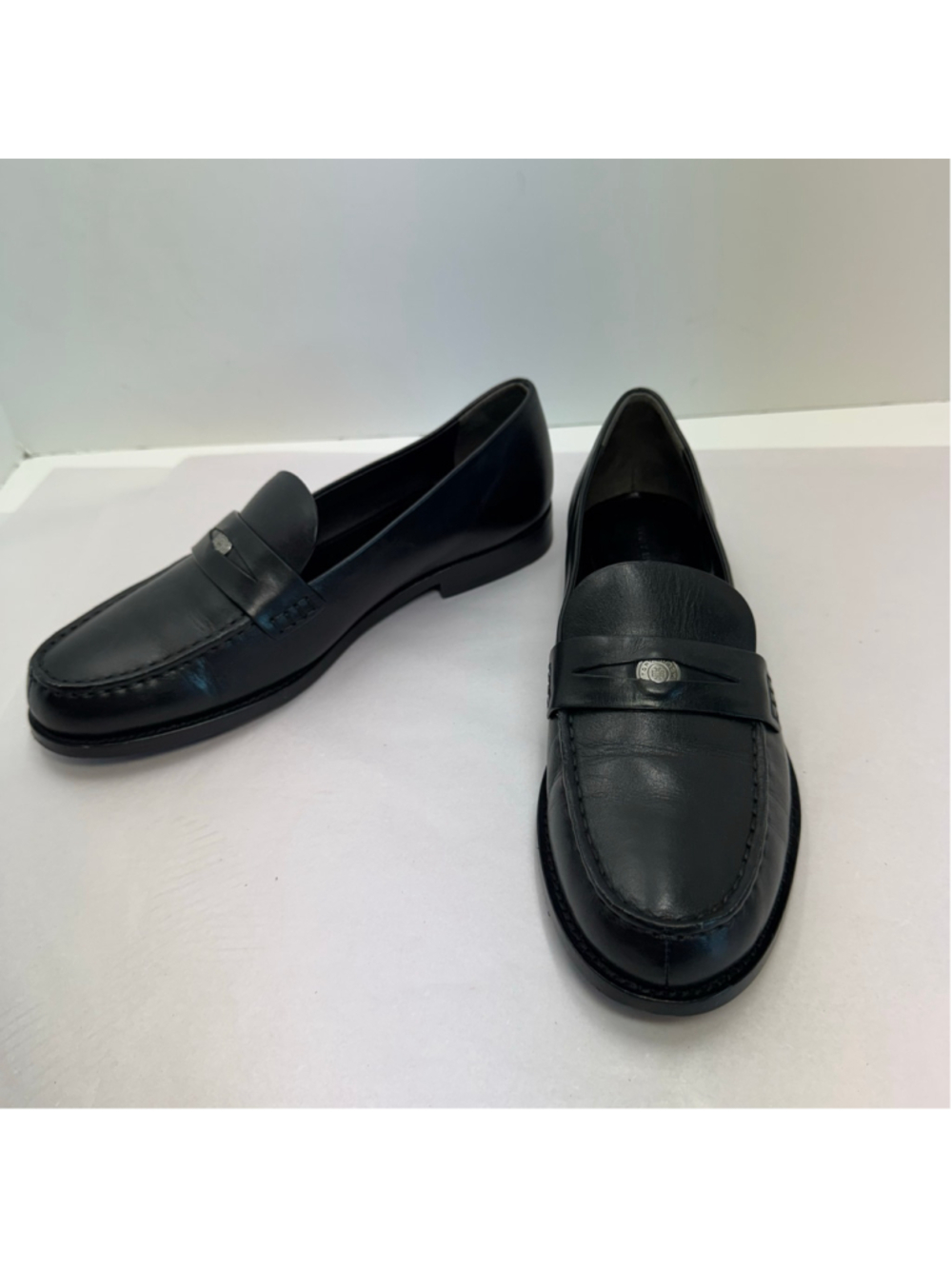 Tory Burch Classic Penny Loafers Womens 7 Black Leather
